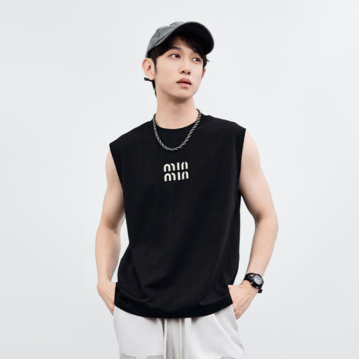 【新品上新】HX 夏季圆领微宽松背心C109520010101/02 商品图1