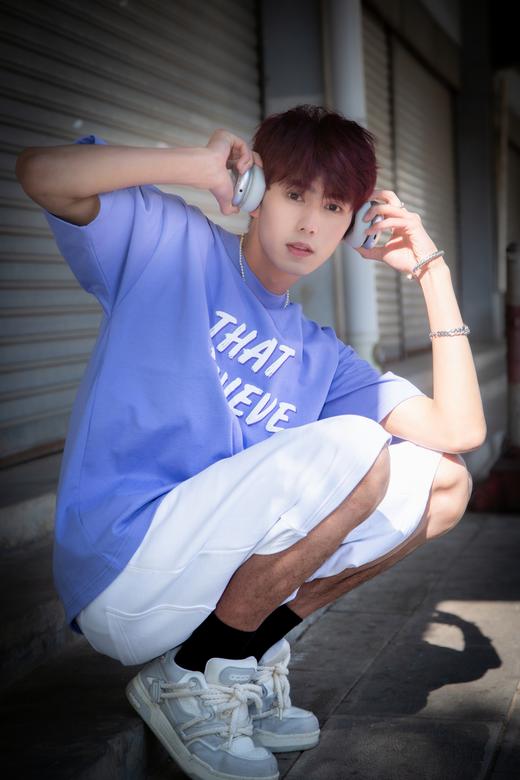 W426312220手绘字母短袖T恤 商品图5