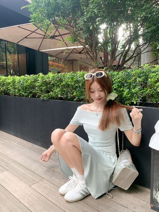 <曾小咸推荐>现货秒杀！微信打折价！斜肩T恤半身短裙两件套 日常189.99/件 立减80 秒杀109.99/件！！ 商品图10