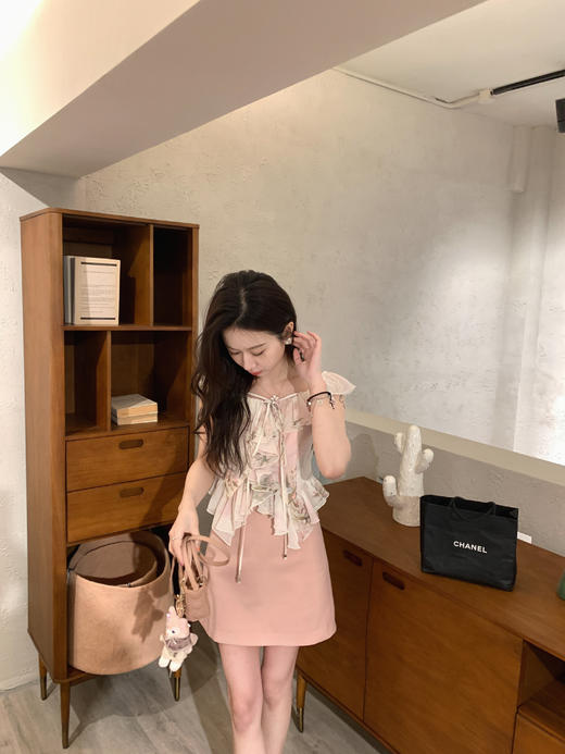 金蘑菇菇 仲夏花店 /一字领露肩气质碎花吊带连衣裙女 商品图13