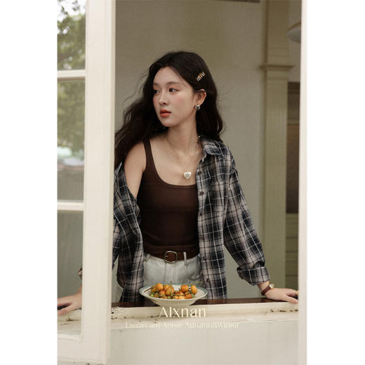 【6折秒杀】鹿向南「松茶可可」咖色格纹防晒衬衫女秋季新款高级法式长袖衬衣L56707 商品图3