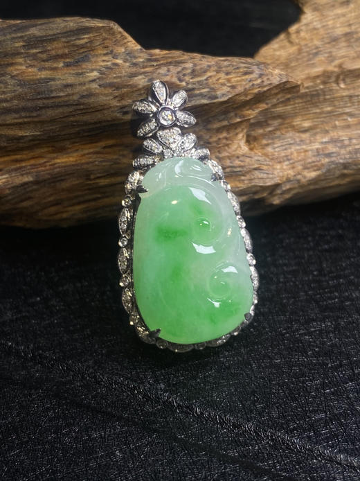 【FC0021】18K金镶嵌翡翠阳绿如意吊坠 色泽阳绿 完美 商品图3