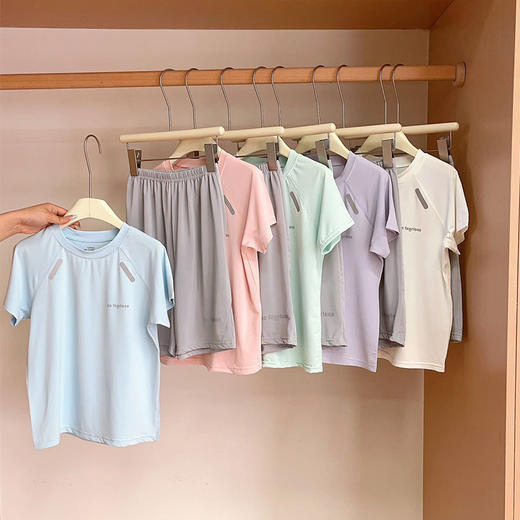 【夏季特卖，买一送一】  中大童运动速干网眼套装 ，圆领冰丝 商品图1