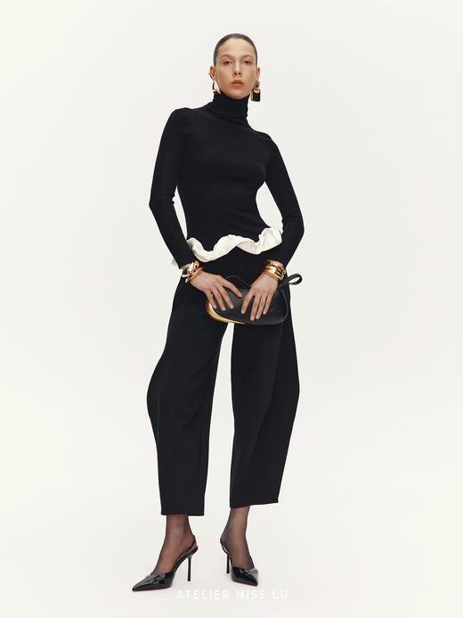 【柔夜雕塑】下摆云朵环绕拼接高领针织上衣 商品图3