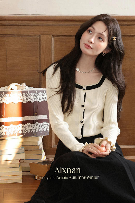 鹿向南「绵绵甜巧」杏色修身针织衫女早秋显瘦撞色高级感长袖上衣L56731 商品图5