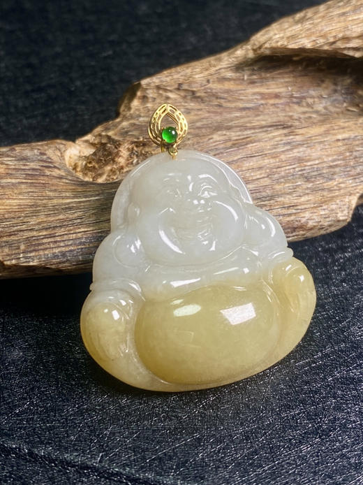 【FC0011】18K金镶嵌翡翠黄翡佛公吊坠 色泽鲜明 俏色巧雕 特色精美 商品图0