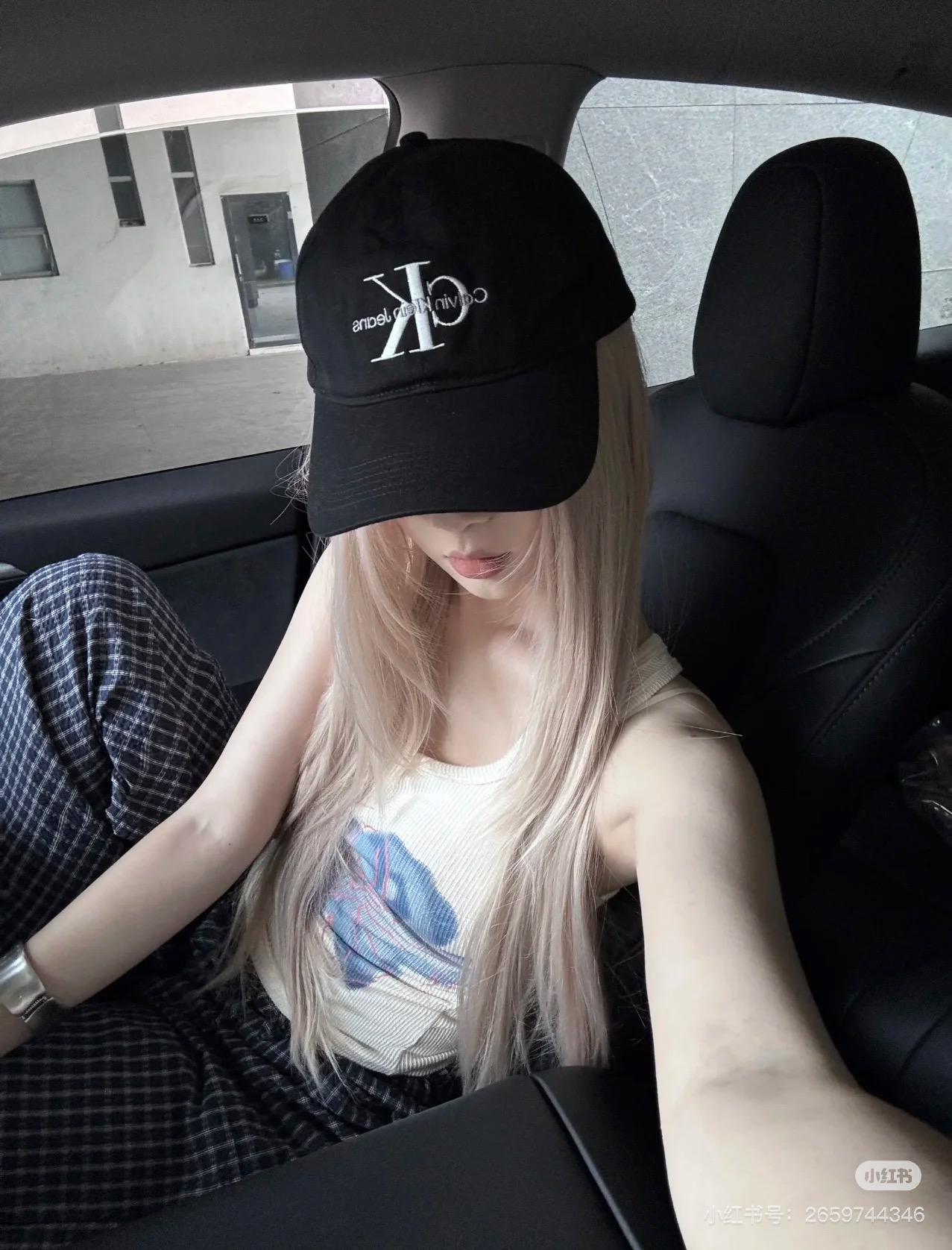 D072465行走的种草机#Jennie同款刺绣韩版棒球帽四季潮弯沿帽