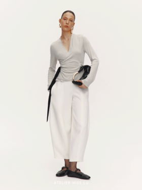 【浮世织语】系带设计软糯针织裹身上衣