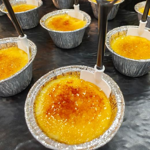 【甜久荟】中西自助餐 5冷菜6热菜2主食1点心 水果品牌软饮 中西口味可调整  适合30人起的活动 含配送上门摆台道具和现场服务 提前一周预定 急单请询客服 价格限上海含郊区 商品图7