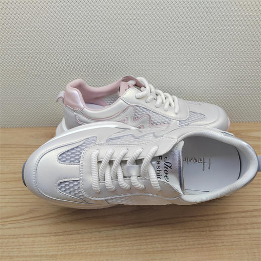 豪行2024年夏季新品时尚休闲运动单网简约女单鞋24230211 商品图5