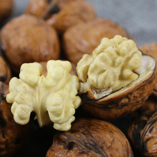 2025年农家新鲜湿核桃 去青皮发货  果仁饱满  脆嫩香甜  核桃 3斤 商品图7