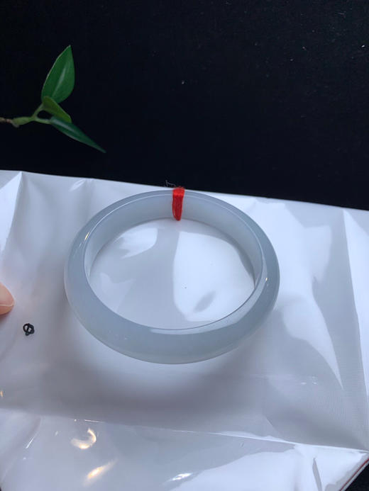 620597，60白月光手镯，整体清新干净，底子细腻 商品图4