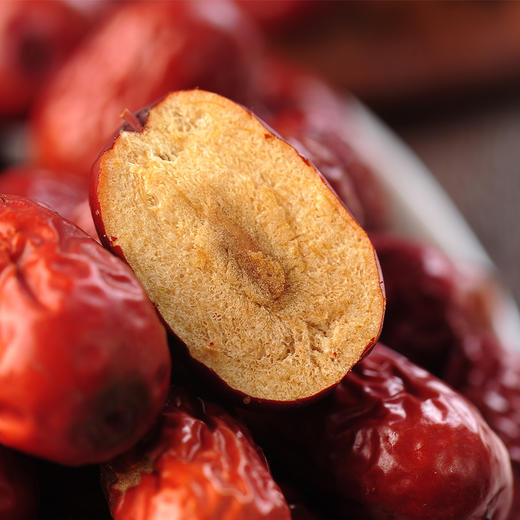 西域果园.灰枣.2500g.量贩（三级枣） 实惠大包装 皮薄肉厚核小 商品图4