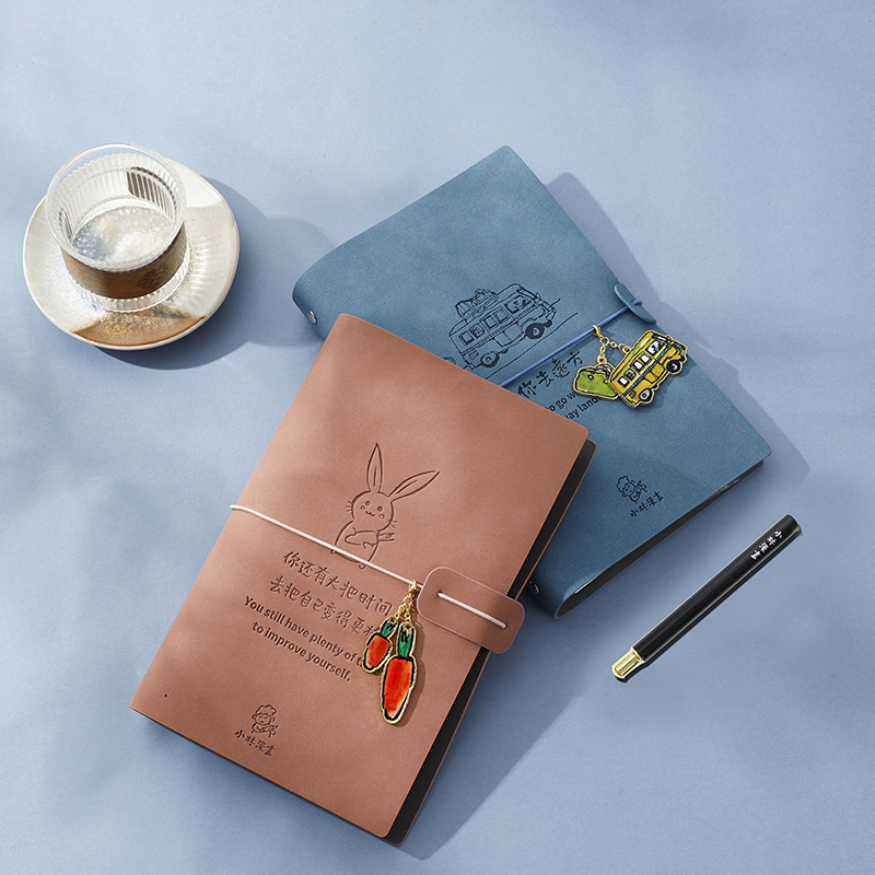 小林漫画    治愈系创作伴侣三色 多功能旅行 绘画手帐本​​