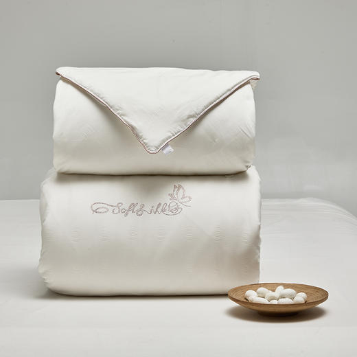 多喜爱 南风晓梦纯蚕丝子母被【100%纯蚕丝】【全棉面料】【手工钉花】【提花工艺】【20CM加长检测口】【织带工艺】【礼盒包装】野生有机蚕丝 中长丝绵 盈润 A类标准 商品图1