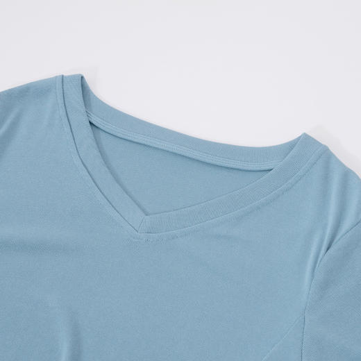 茧墨 时尚V领不规则褶皱显瘦短袖 商品图1