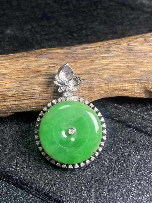 【FC0022】18K金镶嵌翡翠阳绿平安扣吊坠 款式精致 色阳完美 商品图3