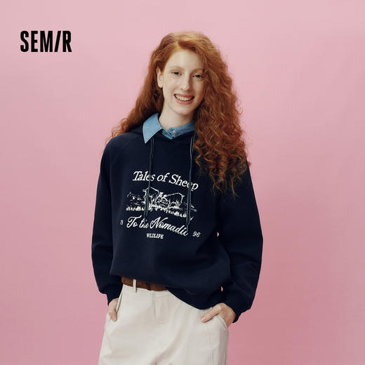 [商场同款]森马哈萨克布绣款卫衣女连帽插肩袖2025秋新款宽松衣服 商品图0