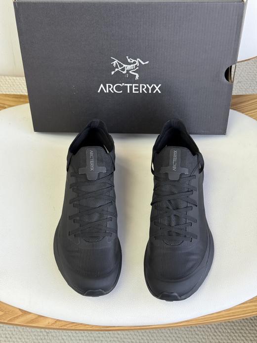 点此购买 始祖鸟Norvan SL3男士户外徒步越野跑鞋 db 325119 商品图9