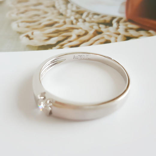 【天然正品】AU750白金经典时尚款0.091克拉钻石戒指14号（皆取最大值）女士现售价：1880！特价150725TJ11 商品图6