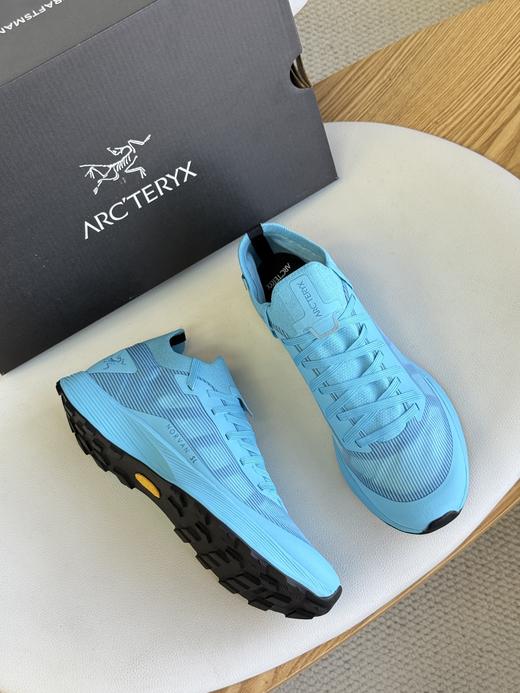 点此购买 始祖鸟Norvan SL3男士户外徒步越野跑鞋 db 325119 商品图11