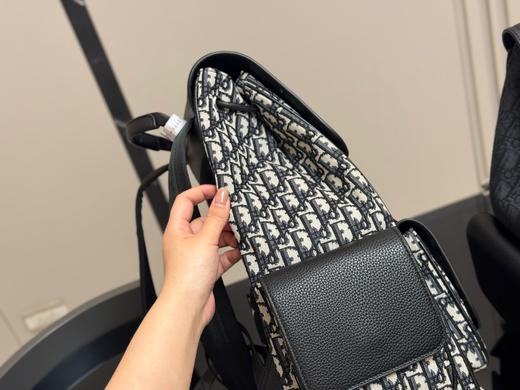 D072434户外休闲旅行舒适大容量双肩背包男女同款 商品图10