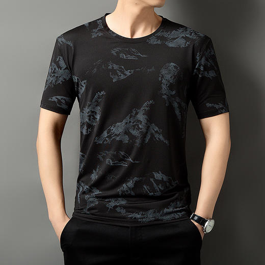 【DSK】大依优型大码冰丝短袖T恤凉感圆领潮牌加大码宽松速干男士上衣 商品图2