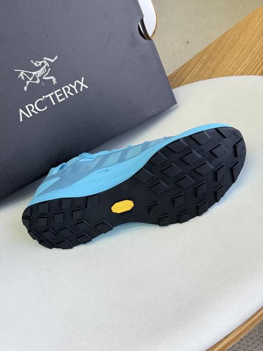 点此购买 始祖鸟Norvan SL3男士户外徒步越野跑鞋 db 325119 商品图14