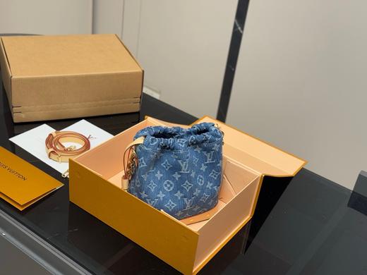 D072427当红时尚牛仔老花中古包水桶包单肩斜跨包 商品图1