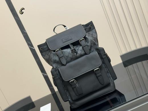 D072436男士双肩包牛皮 超高清五金logo标志背包 商品图2