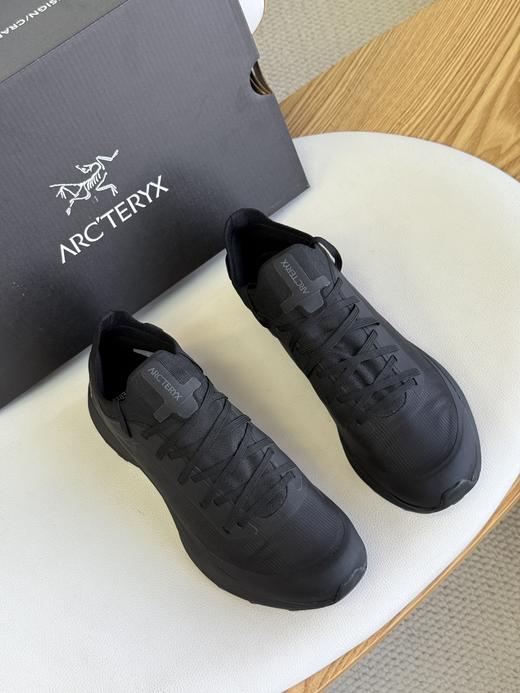 点此购买 始祖鸟Norvan SL3男士户外徒步越野跑鞋 db 325119 商品图2