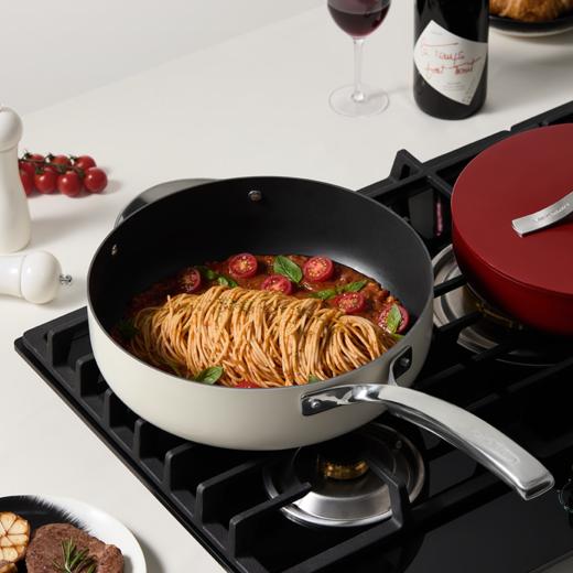 温仑山Velosan 自由丝带系列不粘锅 炒锅/煎锅/奶锅/汤锅 石头级硬度+超轻设计，随意煎炒不粘锅；流线型丝带造型设计兼具艺术与现代功能性；燃气灶，电磁炉，‪电陶炉，洗碗机可用；内外不粘，一擦即净 商品图7