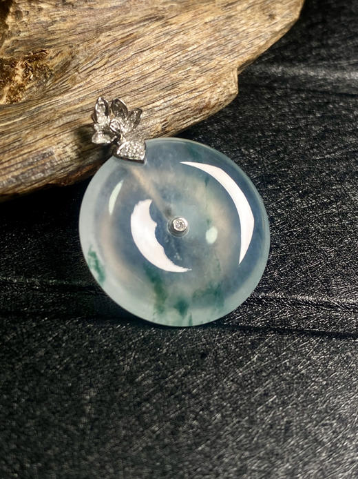 【FC0004】18K金镶嵌翡翠平安扣吊坠 冰润通透  飘花灵动 刚性十足 商品图0