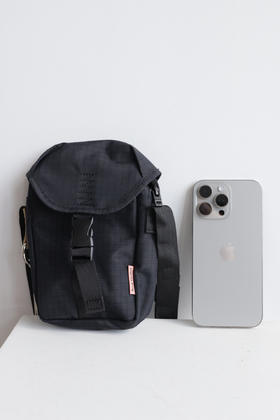 A.Stud1os男女同款 格纹迷你手机包可调节斜挎包 PJ847