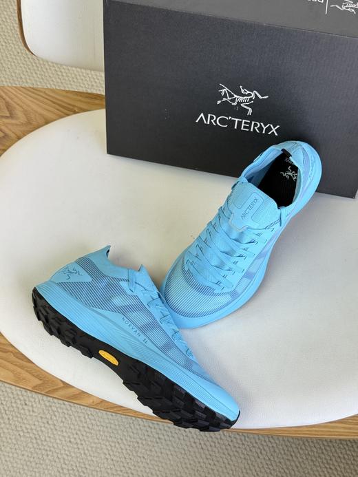 点此购买 始祖鸟Norvan SL3男士户外徒步越野跑鞋 db 325119 商品图13