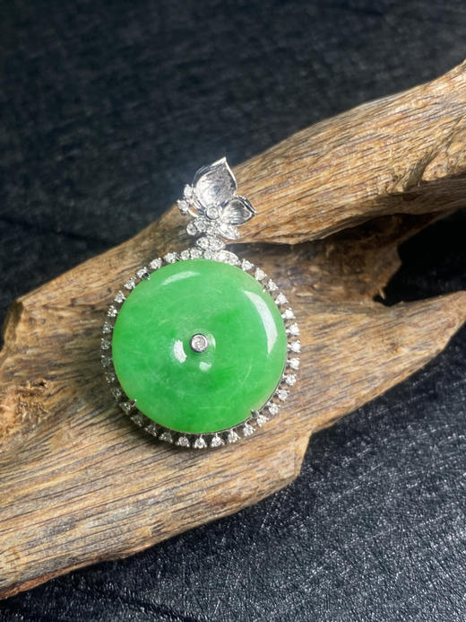 【FC0022】18K金镶嵌翡翠阳绿平安扣吊坠 款式精致 色阳完美 商品图1