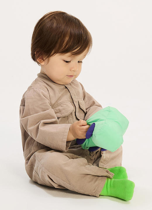 Jnby  25年秋款   中筒袜  XP8N10010 商品图6