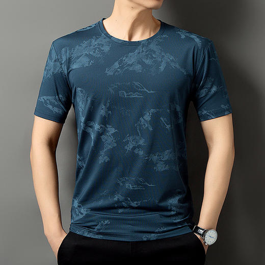 【DSK】大依优型大码冰丝短袖T恤凉感圆领潮牌加大码宽松速干男士上衣 商品图3