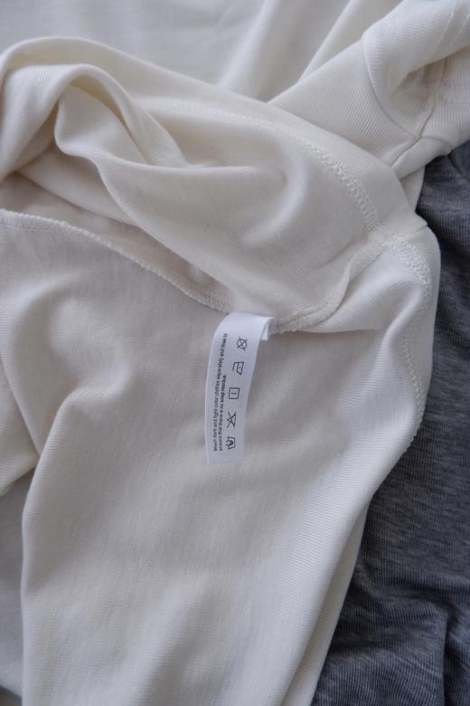 直发【 9962】面料里都是顶级进口成分 the row的天丝羊毛短袖 商品图5