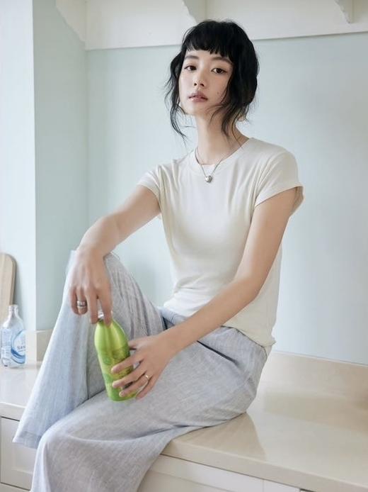 直发【 9962】面料里都是顶级进口成分 the row的天丝羊毛短袖 商品图9