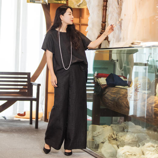 【林栖设计小店】（现货）【非遗香云纱】桑蚕丝阔腿裤手工串珠2025秋季新款裤子女T1953243 商品图3