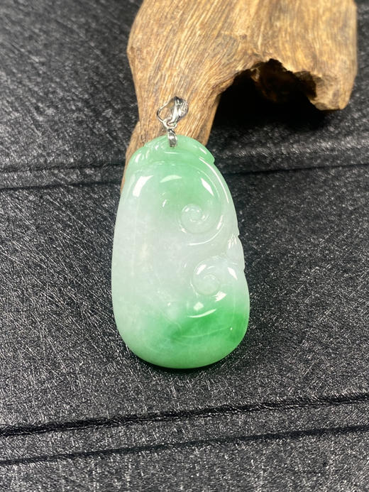 【FC0031】18K金镶嵌翡翠飘绿如意吊坠  玉润色阳 完美大气 商品图2