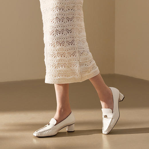 2楼千百度 25年春季新品 乐福鞋 A25184405 商品图1