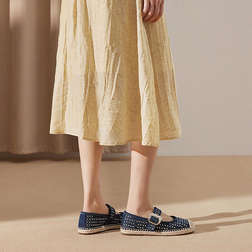 2楼千百度 25年春季新品 玛丽珍鞋 A25136906 商品图4