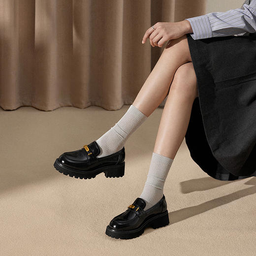 2楼千百度 25年春季新品 乐福鞋 A25107303 商品图1