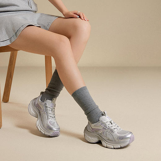 2楼千百度 25年夏季新品 时尚休闲鞋 A25319996 商品图2