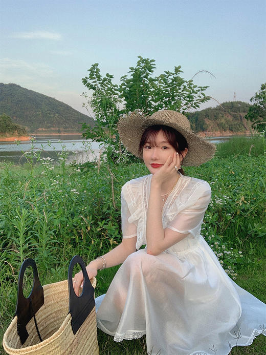 金蘑菇菇【白色海岸】长短款~轻盈荷叶领法式连衣裙 商品图8