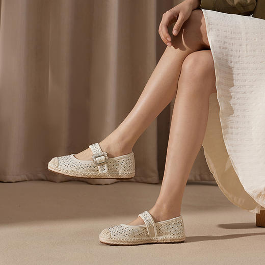 2楼千百度 25年春季新品 玛丽珍鞋 A25136906 商品图1