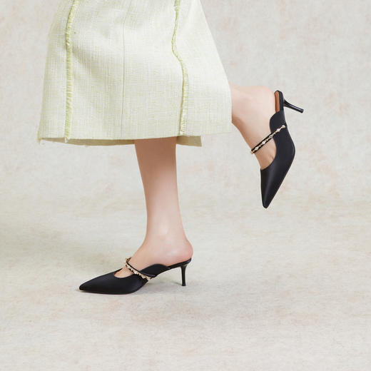 2楼千百度 24年 夏季新品 包头拖 A24261162 商品图4