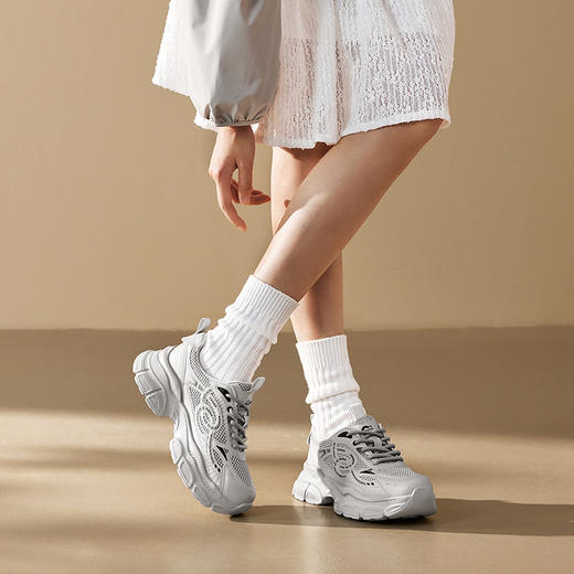 2楼千百度 25年春季新品 时尚休闲鞋 A25173851 商品图4